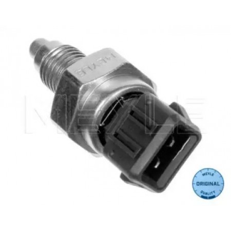 Датчик включения заднего хода VW T3/T4 -03/Caddy II 95-04 100 945 0005