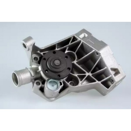 Помпа воды Skoda Fabia 1.4 99-03 (P647)