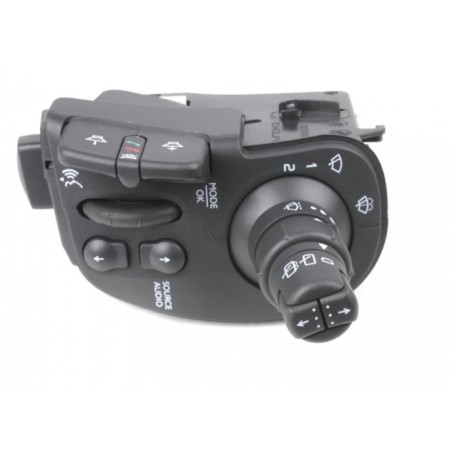 Переключатель подрулевой Renault Kangoo 09- (R) (+радио 8201590631